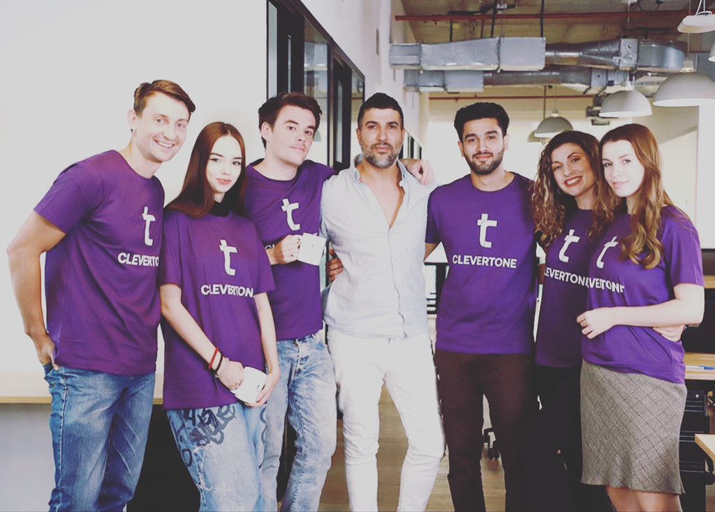 jydlabs's tweet photo. Always feel clever with this team! #clevertone FYI I’m the youngest in the pic 🙄 https://t.co/SWMZag9k4c