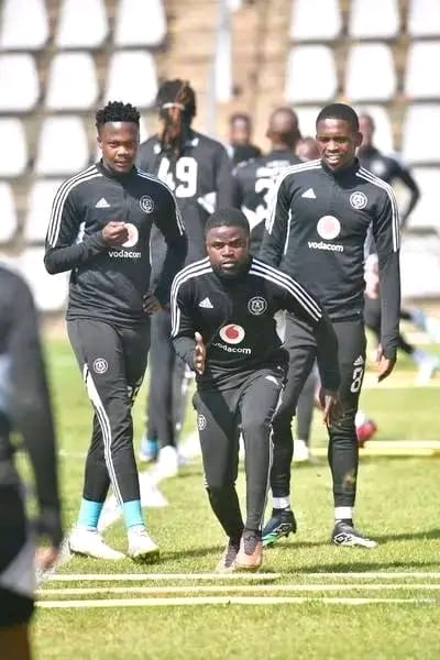 Can confirm that Orlando pirates is injury Free for the second leg of the Caf champions league tonight against Djabal fc

#OnceAlways 
#OrlandoPirates 
#Cafchampionsleague