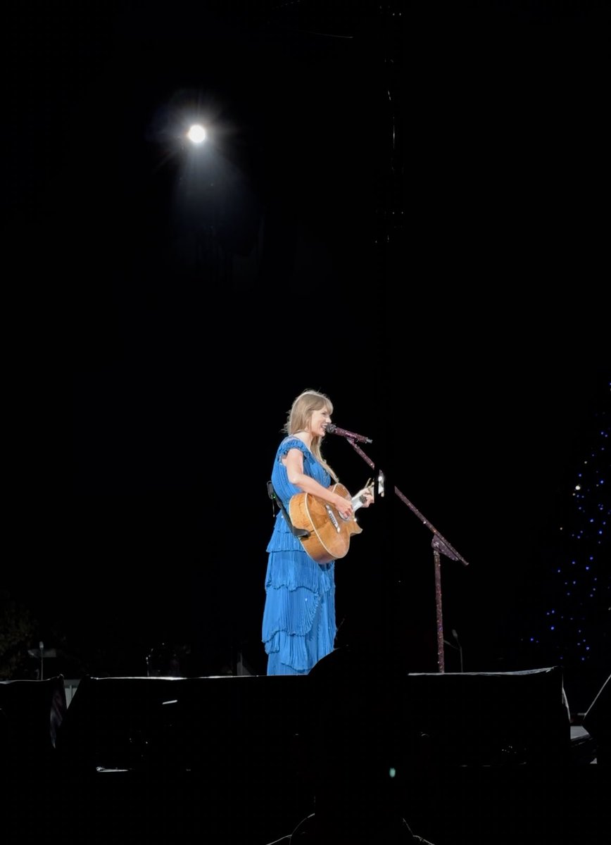 b de bellako tweet media