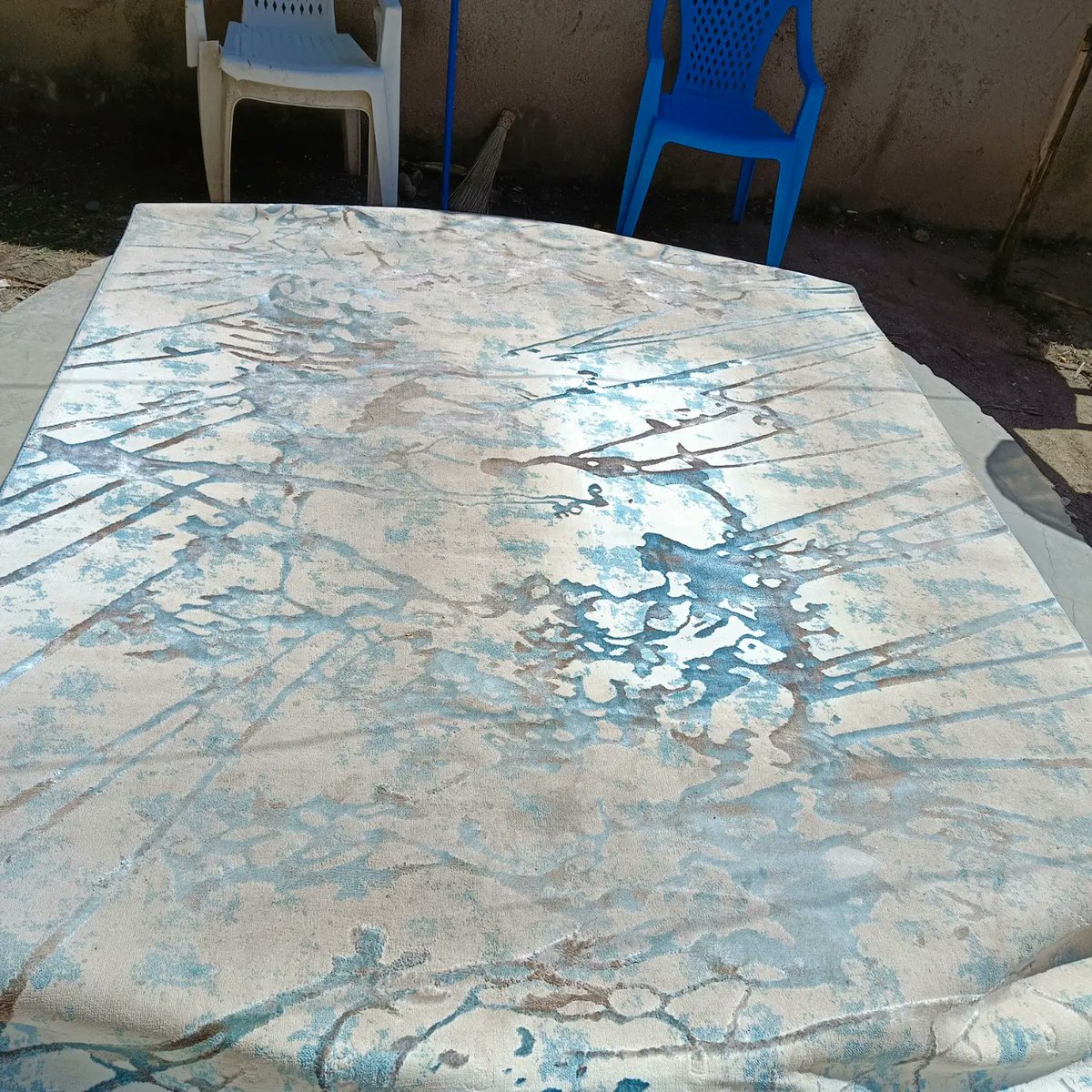 SMamacleaning's tweet photo. Apart from your carpet's safety we guarantee you a clean and fresh smelling carpet. 
I know your carpets have seen wonders this past two weeks or is still seeing wonders 😅 
Call me imagine 0704691088/0713468922 I will pick it clean it, dry it and bring it back to you 😊. https://t.co/Y4NeExysLX