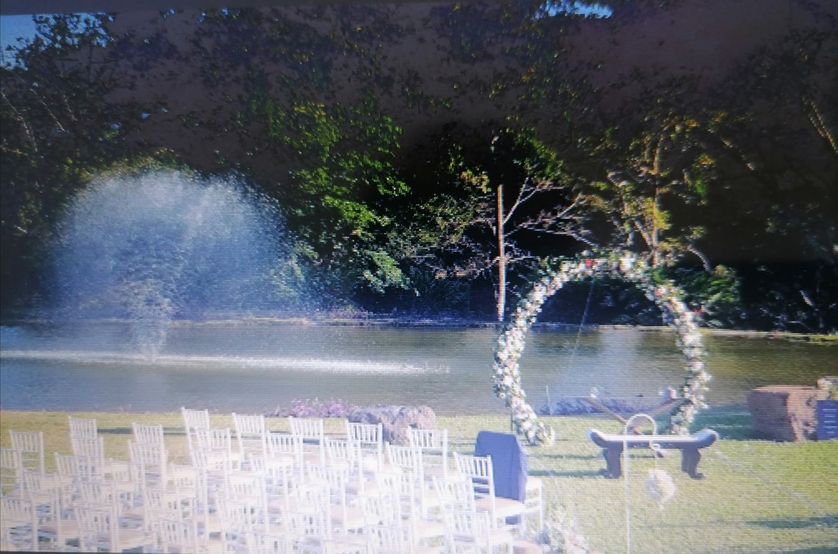 candysbrid92432's tweet image. Si tu sueño es dar el ¡SÍ ACEPTO! Frente al mar, la decoración debe ser algo importante, es por eso que compartimos dos ideas para que las fotos especiales sean alucinantes. ✨💍

Contáctanos al:
📲: +506 6078 0226
📩: info@teriusplanner.com

#siacepto #terius #weddingplanner