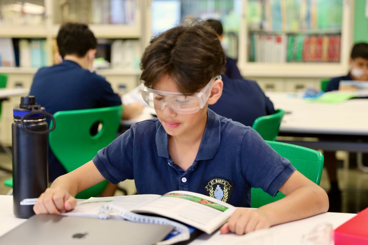 StMarysTokyo's tweet photo. This week, all of St. Mary's embraced the magic of words. The Drop Everything and Read program is a delightful reminder to hit pause, dive into captivating stories, and fuel our minds with the power of literature. https://t.co/orgHTxnxI8