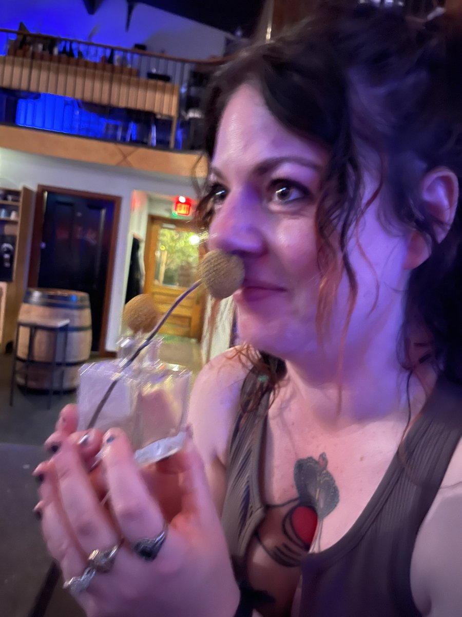 LizTheWicked's tweet photo. Your last selfie is who you are in the outside &amp; your last saved meme is who you are on the inside. https://t.co/fVMgODjtwD