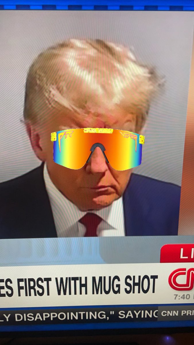 mcgrawkyle's tweet image. #snapchatfun #trump #turdburgler #mugshot