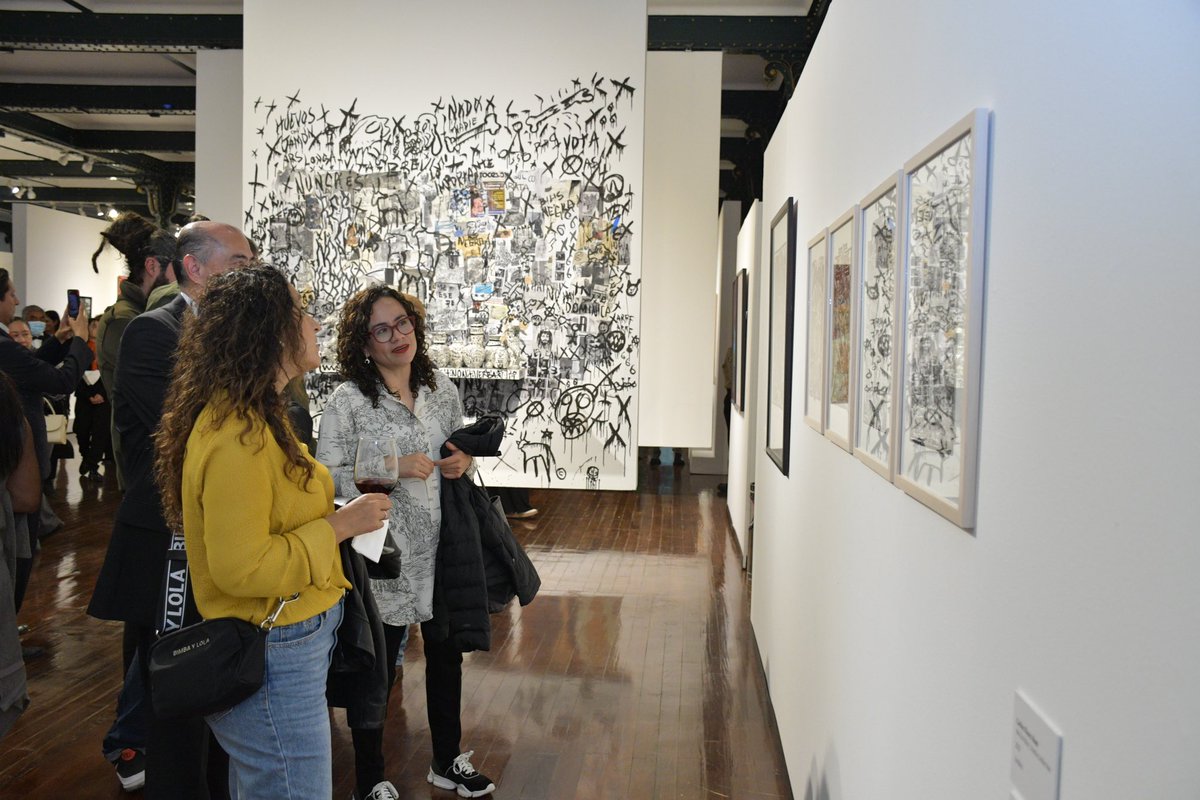 udlap's tweet photo. La museografía de Hello again está organizada en función de los tres grandes temas recurrentes en la historia del arte mundial: retrato, paisaje y naturaleza muerta.

#ArteyCulturaParaTodos #UDLAPConecta https://t.co/6U88u2qM2d