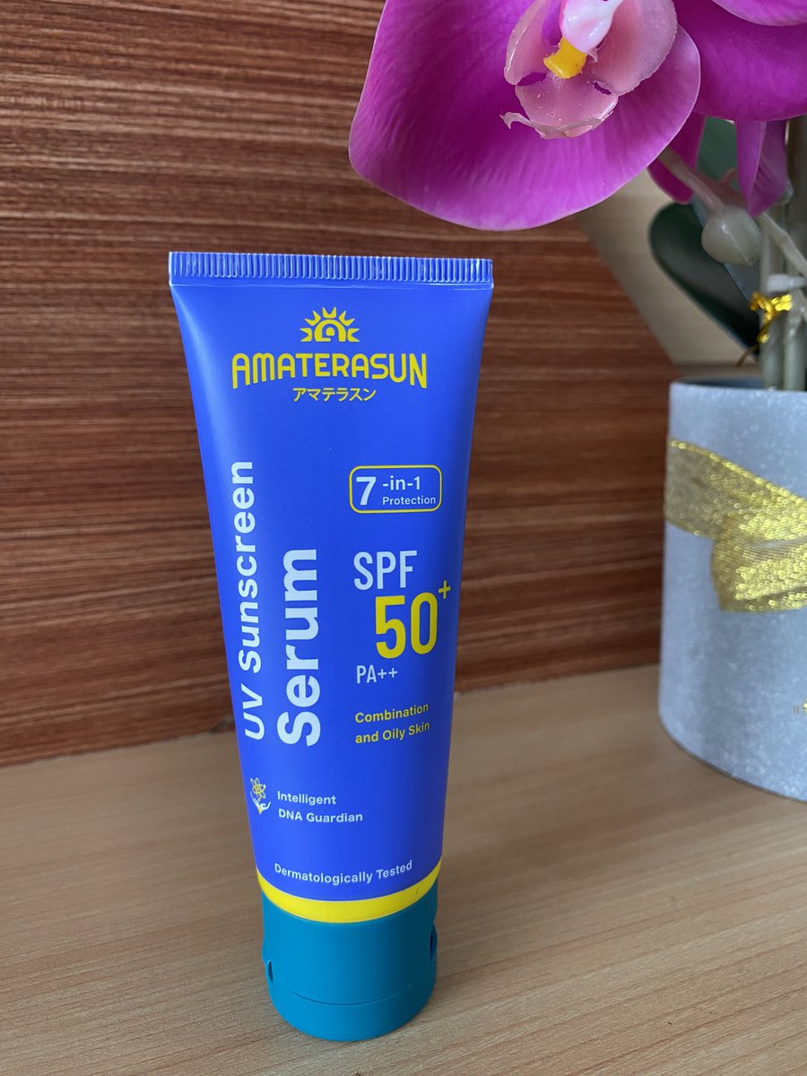 Siapa_yaaaaaa14's tweet photo. Hai gais aku mau kenalin kekalian sunscreen serum dari @Amaterasunofc yang cocok bnget buat kulit berminyak dan kombinasi, pastinya sunscreen ini udah #RealSPF yuk buruan di CO https://t.co/5nktKuXTMu #Amaterasun #SPFSpecialist https://t.co/JbADU8GFLE