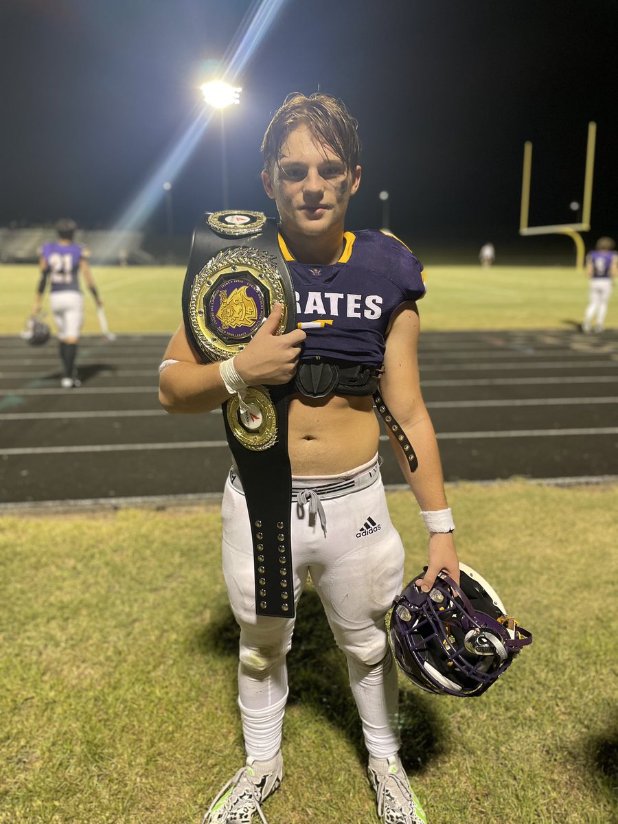 Ashworth40_'s tweet photo. Balled out today….and it’s only the beginning. @chhspiratesfb #football #chhs #linebacker #sophmore https://t.co/X4idaPICz0
