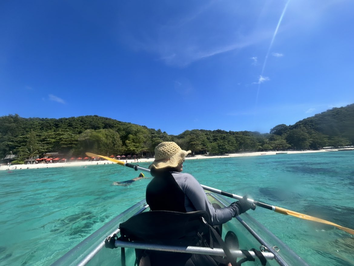 mariambughaith's tweet photo. 🌴🥥🐬 https://t.co/aULToQzlNK