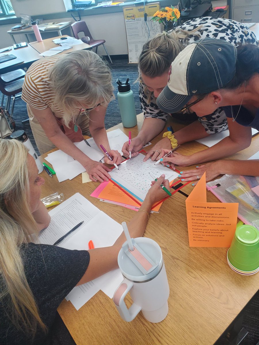 Boggseys's tweet photo. @LetsHallDoMath @CPMmath @AVID4College @AVID4College + @CPMmath = Collaboration, Learning &amp; Access!   I love it!  The body language alone is really something else when teams participate in the 1-100! ❤️ https://t.co/uF9DEVDxJy