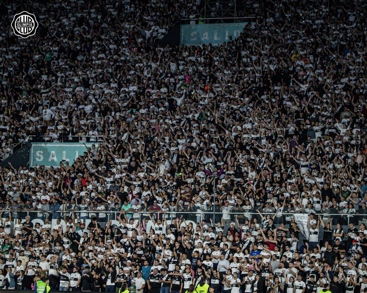 elClubOlimpia's tweet photo. Jueves 31/08.

El Defensores.

Noventa minutos.

Nuestra gente, nuestro escudo, nuestra historia.

¡Todos juntos! 👊🏻

#OlimpiaMiOrgullo ⚪️⚫️⚪️ https://t.co/8fdp7FMOcP