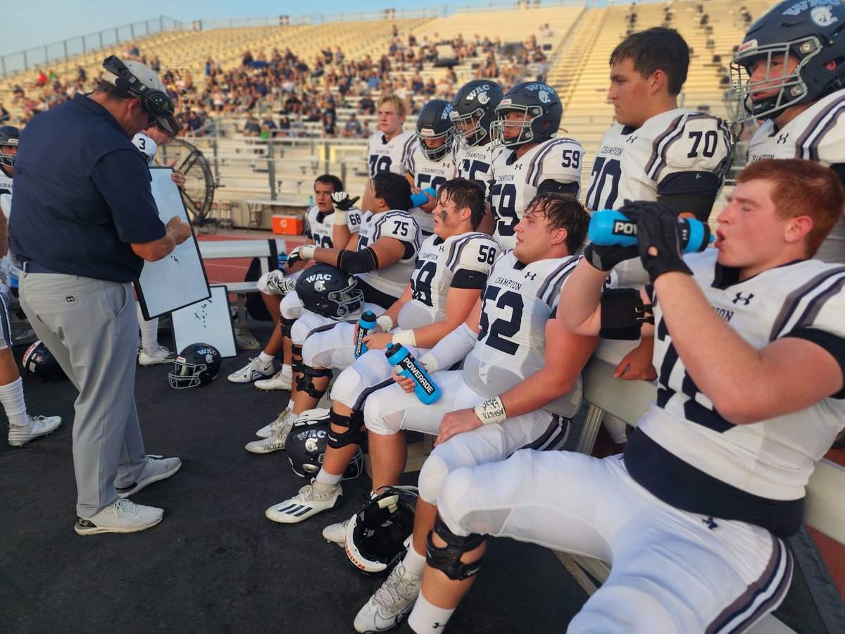 DrBetoHinojosa's tweet photo. Your Champion Chargers are 1-0! Great community road trip to Laredo tonight.  Thank you parents, coaches, and all volunteers for making it all happen for our students. Congratulations Coach Ellis for your first head coach win! Safe travels home and never forget,  Go Chargers! https://t.co/OWETq9ZNMj