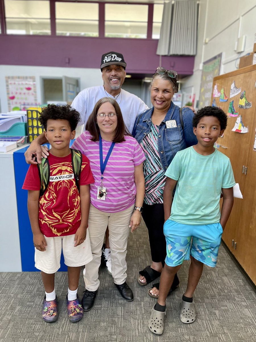gis_charter's tweet photo. GIS ‘Back to School Night’ was a huge success!!!! Thank you all for coming and being a wonderful part of our GIS Family!!! Go Grizzlies!!!
#elevateourimpact #gcc_charters #ibstrong #grizzlystrong https://t.co/d2GqzR1E5u