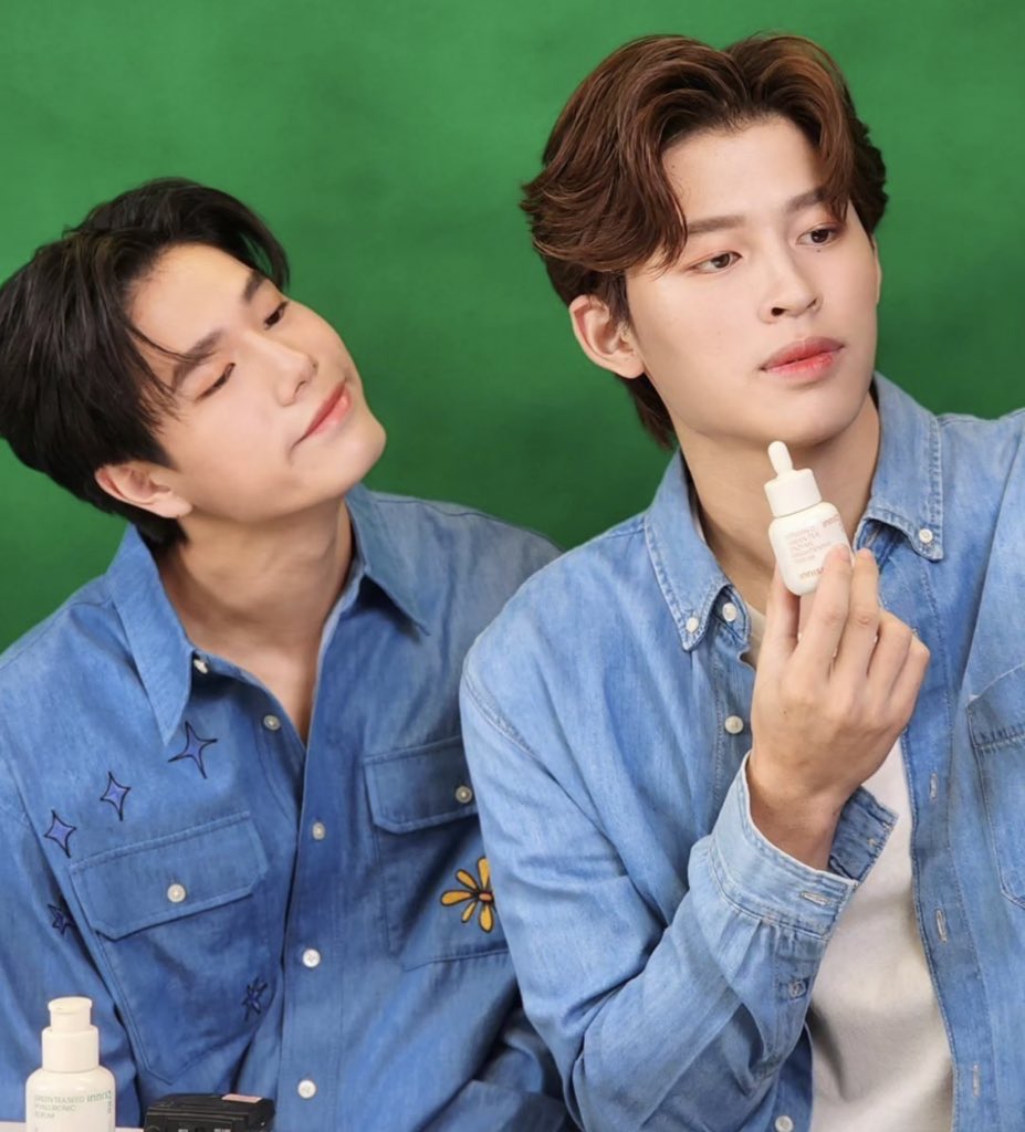 piuwintang's tweet photo. feeling cute 😬🍃#⃞InnisfreeBetterGlowXPP https://t.co/2vsvrh3D6w