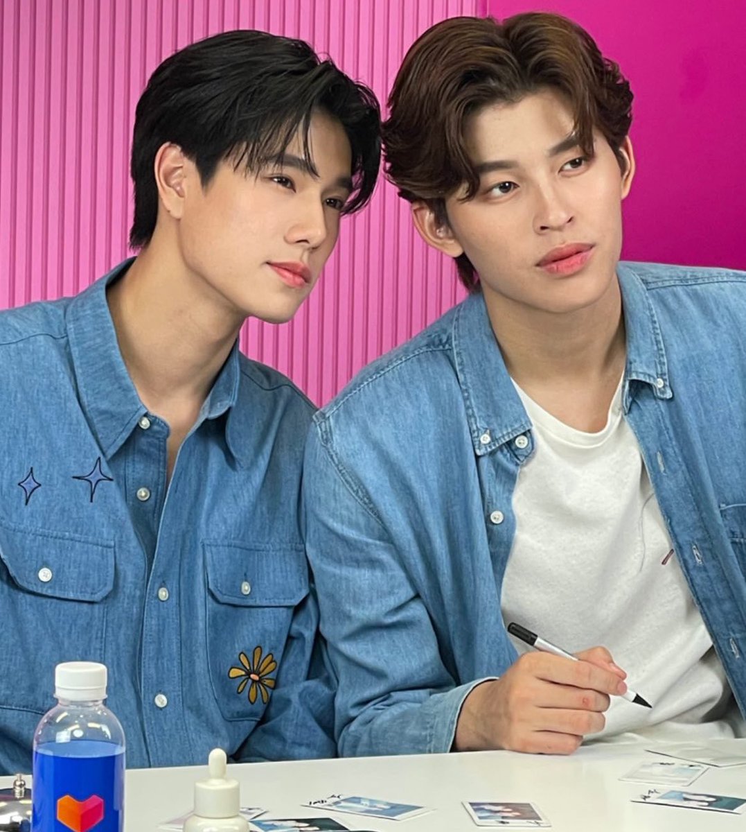piuwintang's tweet photo. feeling cute 😬🍃#⃞InnisfreeBetterGlowXPP https://t.co/2vsvrh3D6w