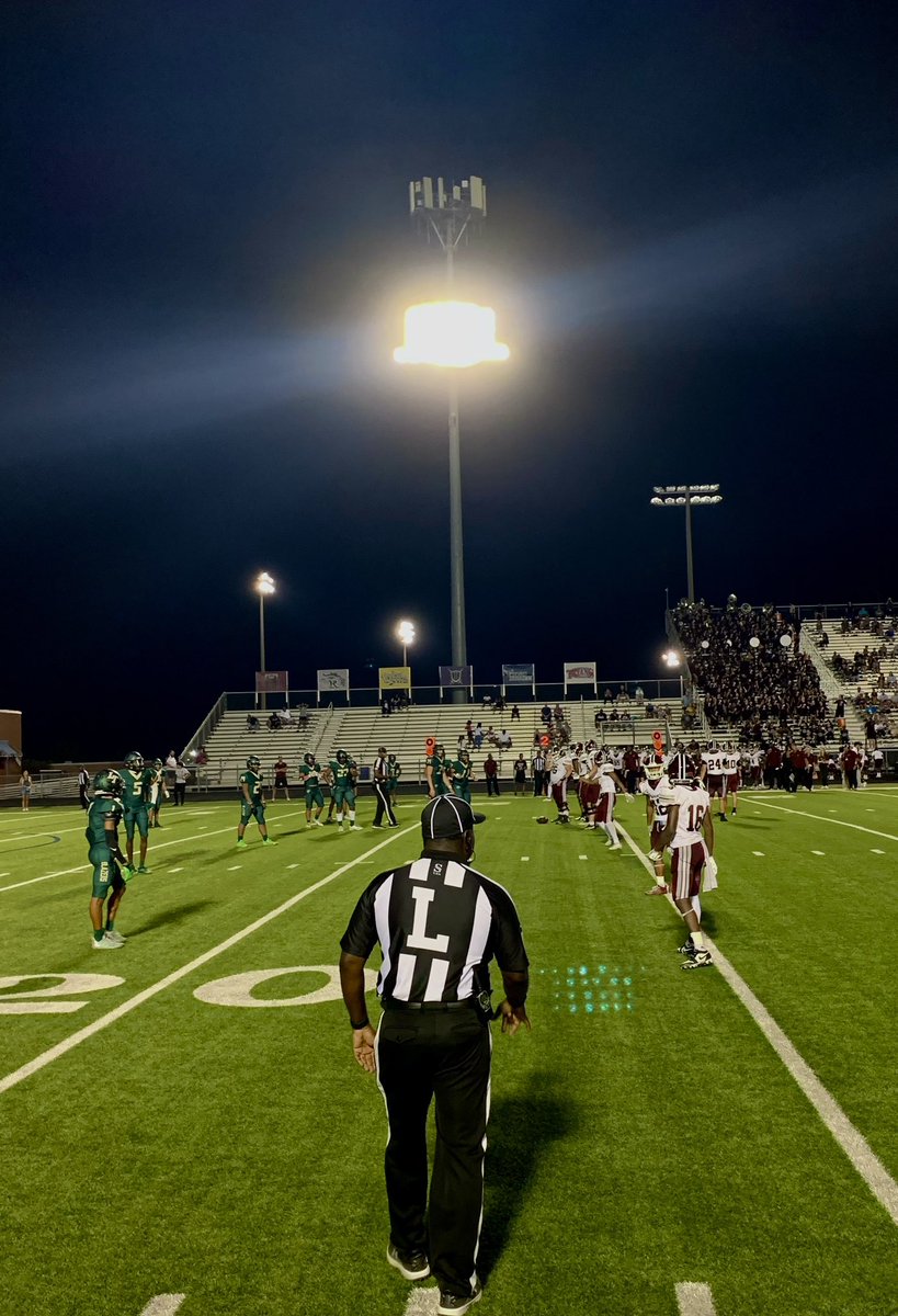 🏈💛What a win, what a win, what a mighty fine WIN!!!! Blazer Football BATTLED to take down Princeton HS 24-23!! Way to go Trail Blazers!💚🏈   🔥Who are we??? LT!!🔥 <a href="/FriscoLTFB/">LT Football</a>  #cuLTure