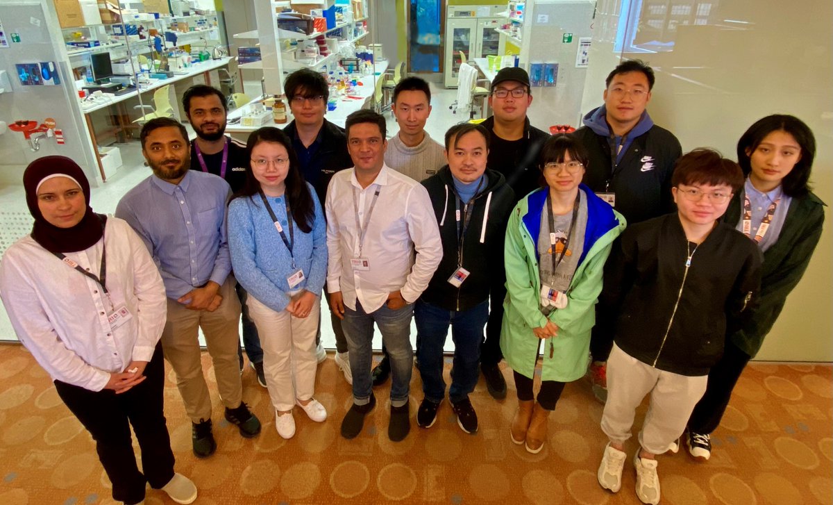Translational Research Institute (@tri_info) on Twitter photo Dr Yousuf Mohammed leads a team in the #FrazerInstUQ at TRI specialising in skin drug delivery & regulatory science. They work closely with the <a href="/US_FDA/">U.S. FDA</a>, industry & other researchers. bit.ly/3QTXfS7
<a href="/yousufuq/">Yousuf Mohammed</a> <a href="/UQ_News/">UQ News</a> <a href="/UQMedicine/">UQ Medicine</a> Dr Yousuf Mohammed leads a team in the #FrazerInstUQ at TRI specialising in skin drug delivery & regulatory science. They work closely with the <a href="/US_FDA/">U.S. FDA</a>, industry & other researchers. bit.ly/3QTXfS7
<a href="/yousufuq/">Yousuf Mohammed</a> <a href="/UQ_News/">UQ News</a> <a href="/UQMedicine/">UQ Medicine</a>