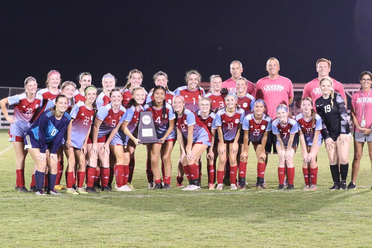 TStark202's tweet photo. Introducing the 3X Section 1 champions, your Calloway County Lady Lakers!!! #GGLL #ItsAGreatDayToBeALaker #BacktoBacktoBack
@Region1Sports 
R McClure ⚽️⚽️
J McManus ⚽️ ⚽️
K Provine

Assists to:
R Lencki
R McClure https://t.co/GXxNrt99tr