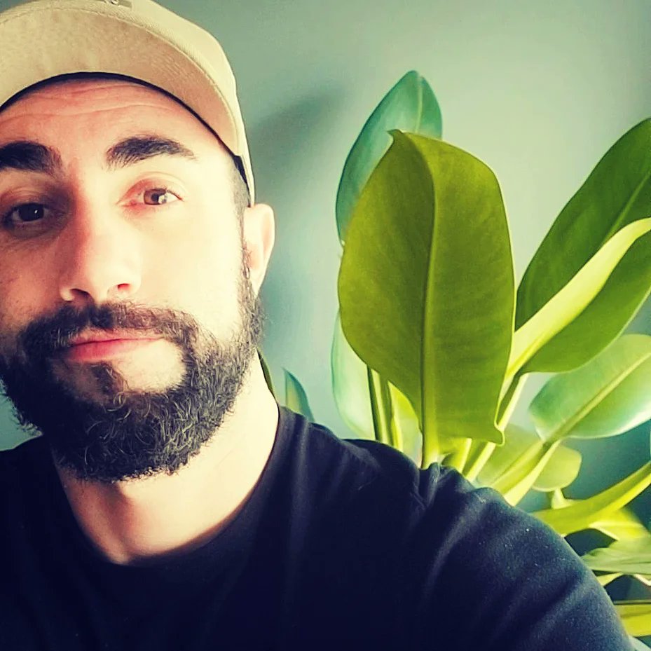 ErnestoSchnabl's tweet photo. Boa noite 🌙 

#barbudo #beard https://t.co/cpY0DTL5I8