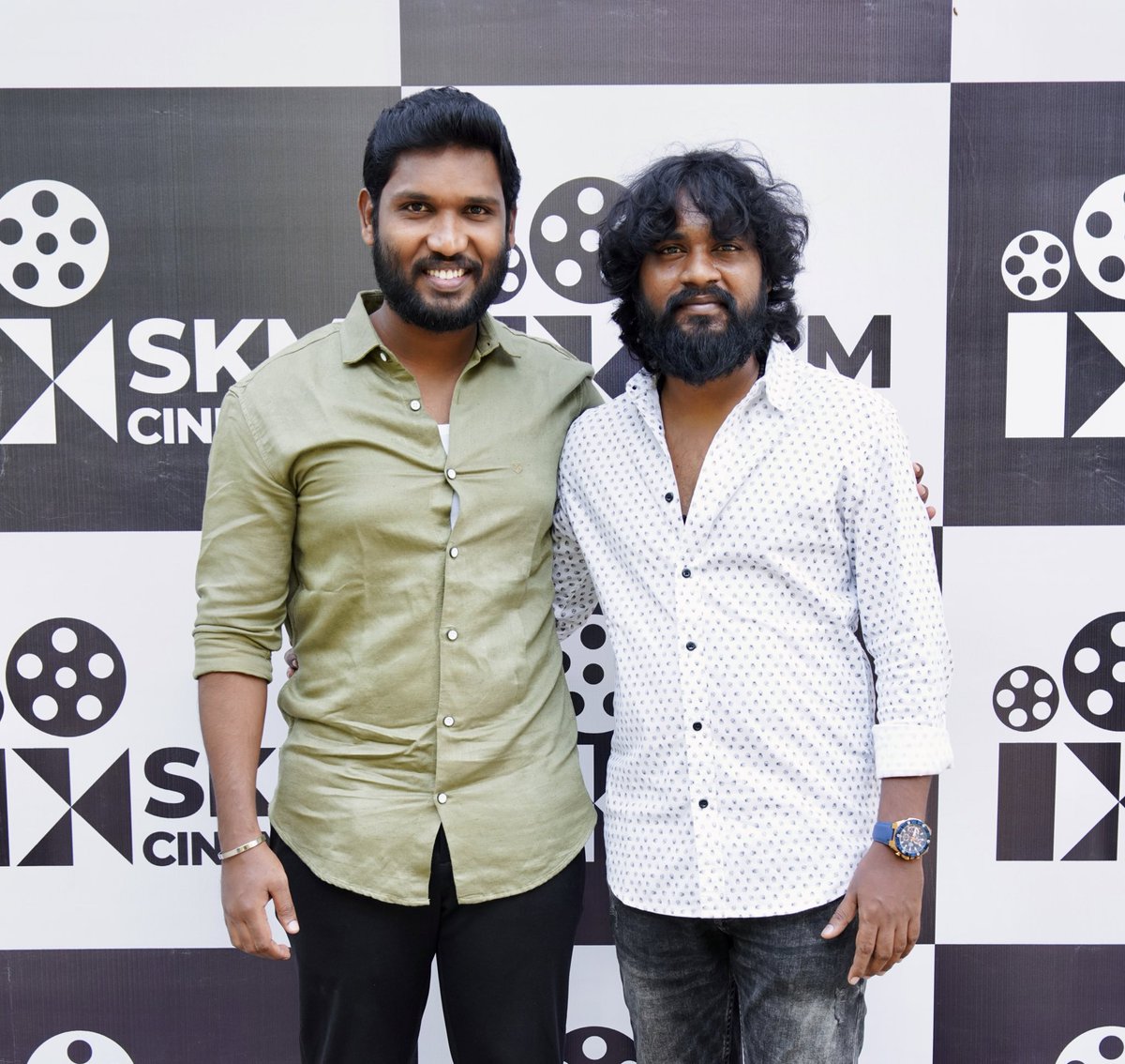 SkmCinemas's tweet photo. 😎💕

#actorvijayanandhan #actorvijayanand #vijayanand #akilskm #skmakil #skmcinemasofficial #skmcinemasproducer #skmcinemasakil #akilskm #akilskmcinemas #akilactor #akilproducer #producerakil #actorakil https://t.co/xuZNF29ueR