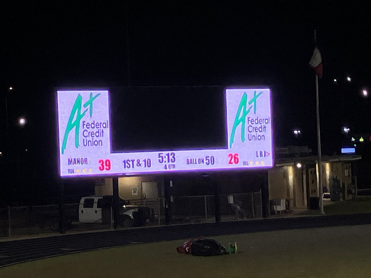 Principowell's tweet photo. MECCA Pride!!! @ManorHS with the win against the jags.  @ManorISD @Manor_Sports @Coach_Keller https://t.co/lUL5hbWp8i
