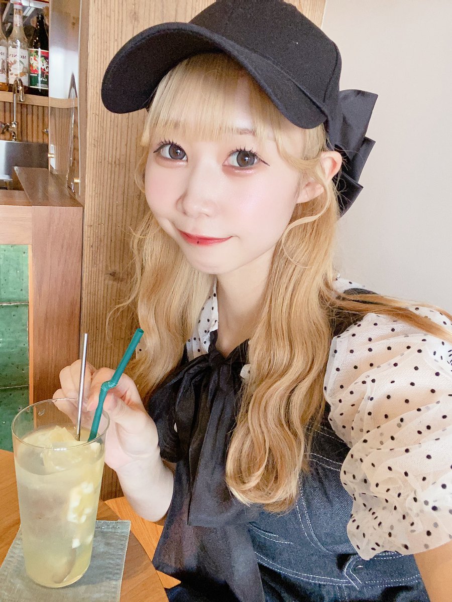 nano__flower's tweet photo. おはよなの🌼
♡𓈒𓏸𑁍𝙻𝚞𝚗𝚌𝚑⑅⃛𝚃𝚒𝚖𝚎*𐂐 ꒱꒱
最近は爽やかでしゅわしゅわなレモネード頼みがち(*´ `*)🫧🍋
夏だからかな...?
#coffeechrome #オフ菜乃さん https://t.co/K3bX975tNa
