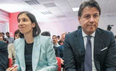 viaggrego's tweet photo. #Petizione #SalarioMinimo, le “300mila #Firme” di #Conte e #Schlein sono #Farlocche: tra i #firmatari #Paperino, #Stalin, #Fantozzi, #BinLaden ed anche il #Cavallo di #Caligola. La solita #Sinistra insomma! https://t.co/2J4Nz6LBgU https://t.co/z5Zw5AGRpE