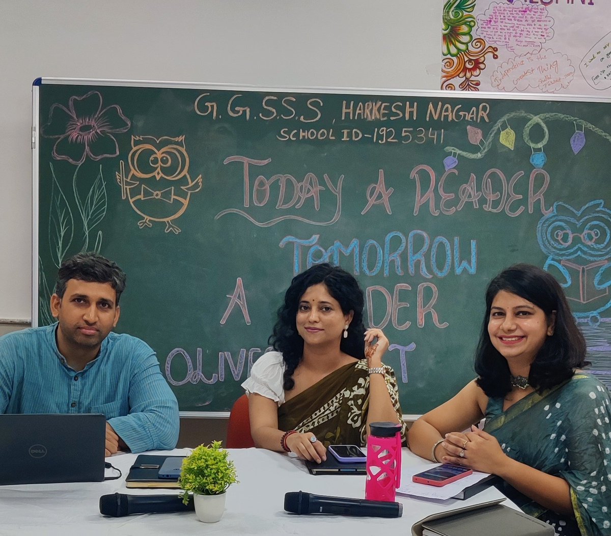Reflectivediary's tweet photo. From the streets of London to the halls of @GgsssHarkeshNgr—Students and Teachers bring Oliver Twist to life!

A literary genius and dynamic principal, @mavericksheetal, organized #ReadWithStudents to promote the joy of reading!

Find it 
👇
https://t.co/70Ijy5EgYi https://t.co/KDSnClD9Xv
