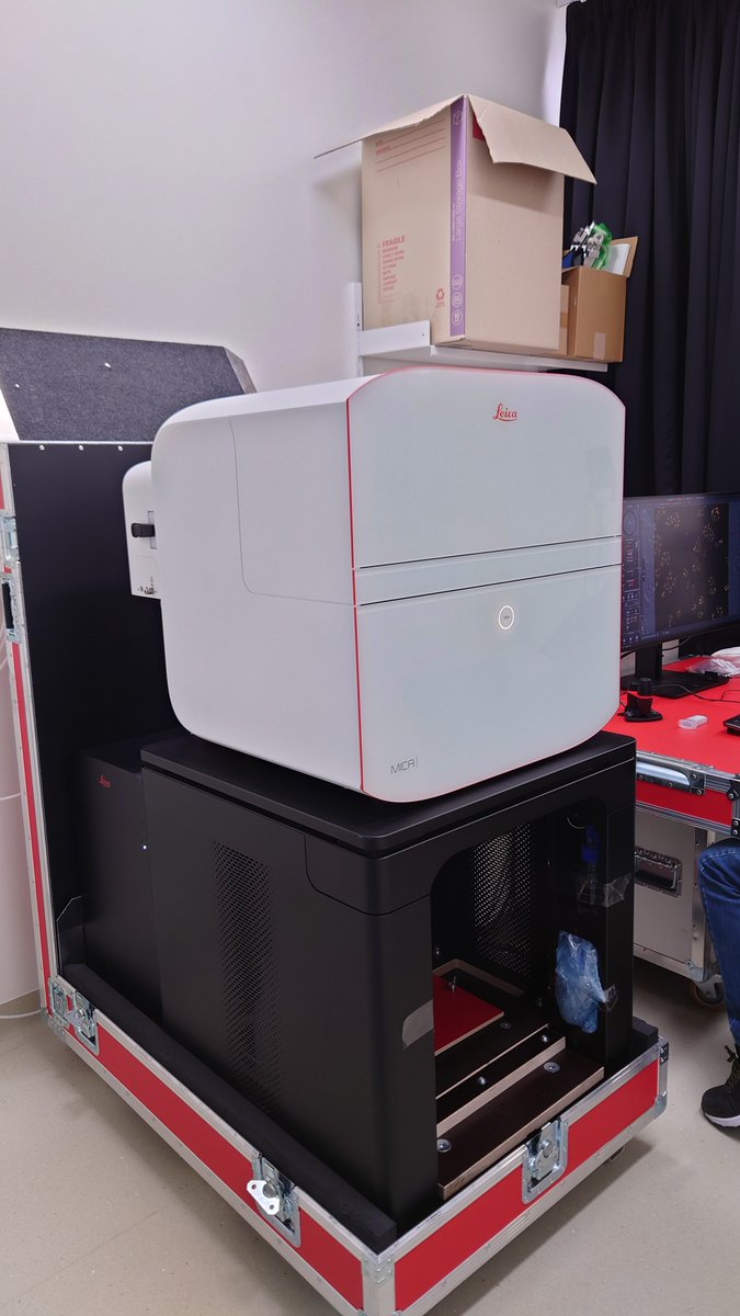 ADLmicroimaging's tweet photo. Leica Microsystems @LeicaMicro has installed the #Mica for the demo at the @CCB_Research Imaging Facility. It will be available for the demo for next week, between Tuesday and Thursday. Please contact me if you are interested in seeing this instrument in action. https://t.co/oAPfbXxlEs