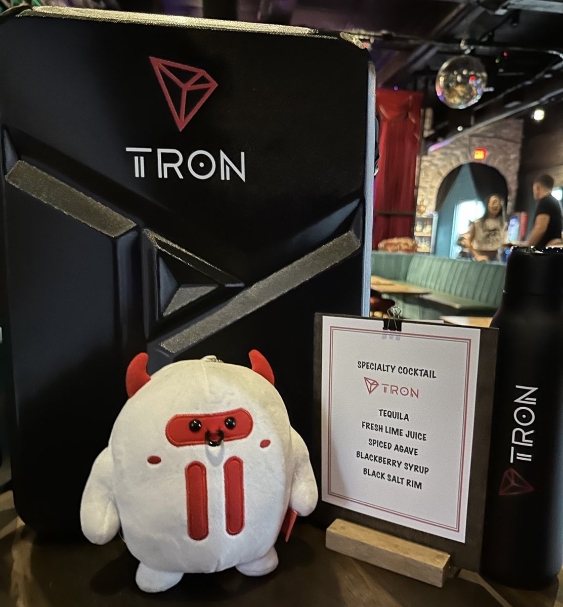 iBeatWallStreet's tweet image. Wow! One of the best #TRON Builder Tour stops so far! 🔥

Over 100 blockchain and crypto enthusiasts here in Miami tonight enjoying great food, drinks, and live music while learning about @trondao and our #HackaTRON S5!
