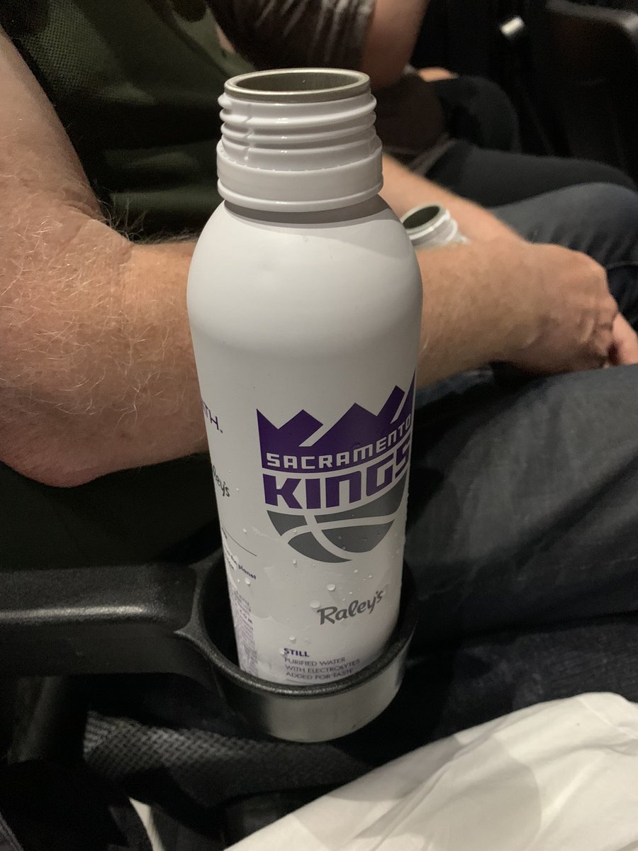Allyscoop's tweet photo. @Golden1Center The very shallow &amp; precarious cup holder. 1.5 inches 🤦🏻‍♀️ https://t.co/TSKpzVTOPV