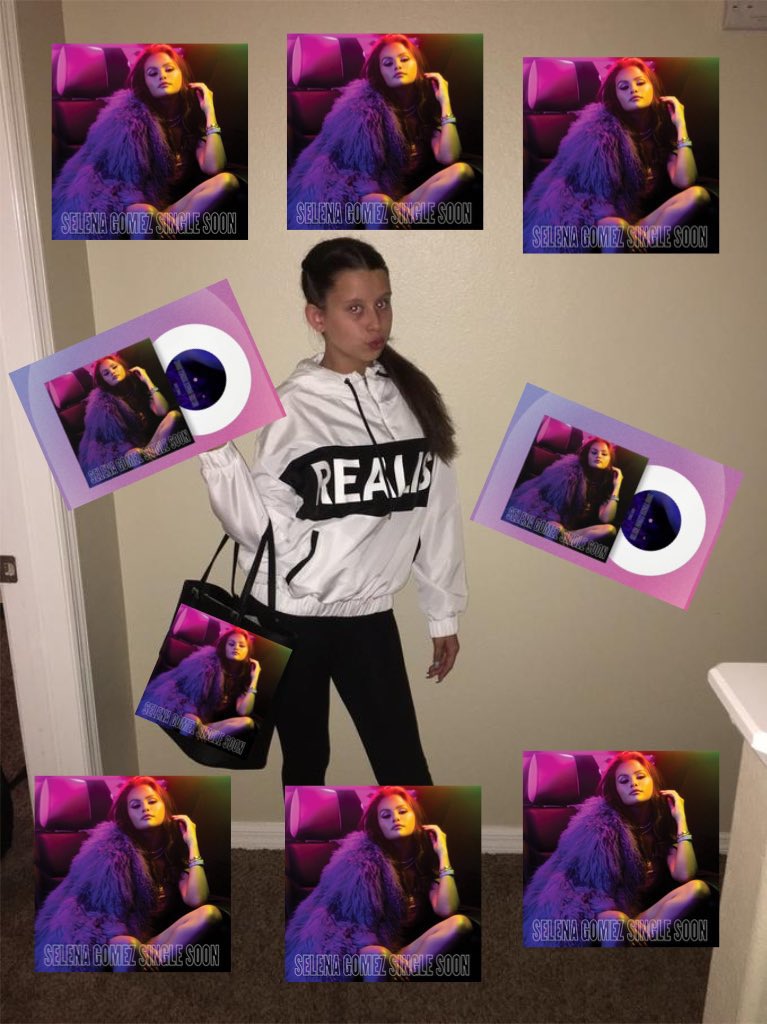 claramente estamos todos así, te amamos selena 

SELENA IS COMING
SINGLE SOON TONIGHT