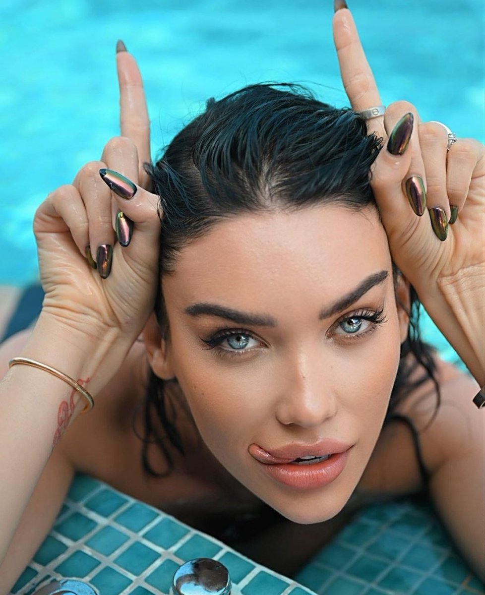 Melindalondon❤️ Memecoin (@mellindalondonn) on Twitter photo 