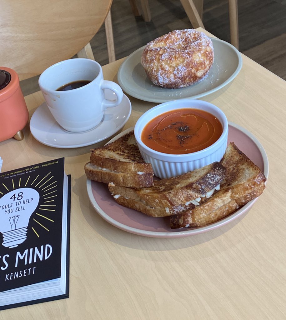 vernieman's tweet image. FRIYAY lunch #twtlunch #noms