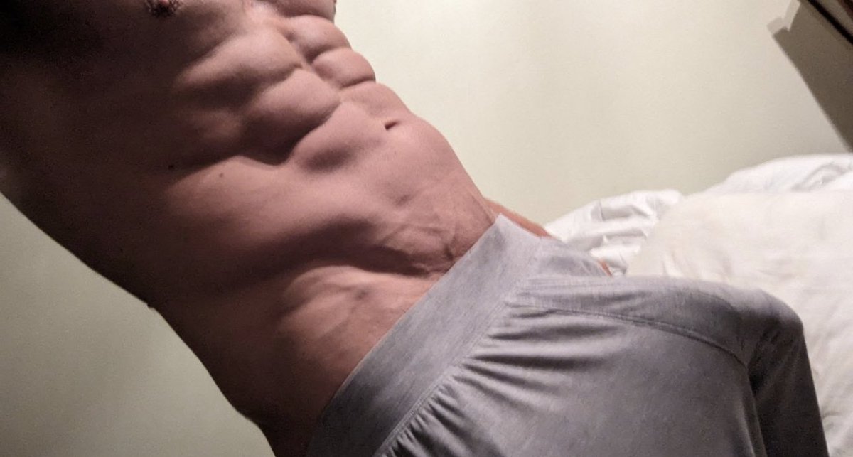 mrfixxxshit's tweet photo. @ThatDamnShawn1 My abs https://t.co/vqbGp8lMQr