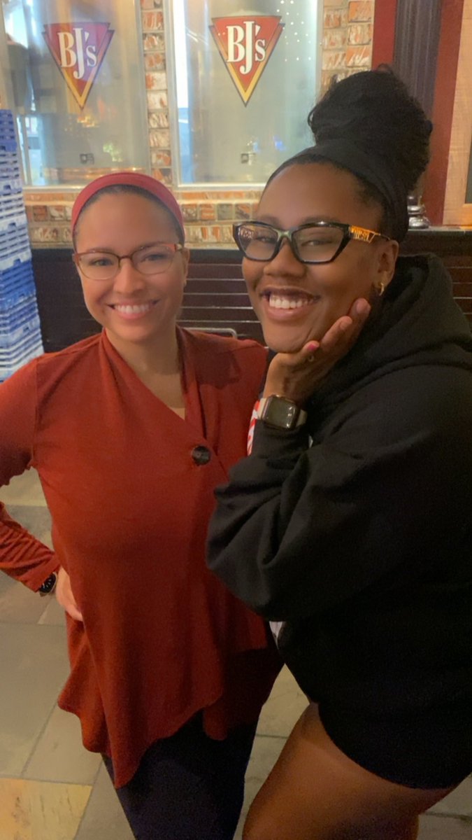 LegallyBlondiie's tweet image. So much has changed but the hospitality remains! Thank you @bjsrestaurants for always having expectational customer service. Cheers to new beginnings and actually seeing a return on all investments in all aspects 🍾🎉🫶🏽
#RegularCustomer #Investments #GoodVibes #PositiveEnergy ✨