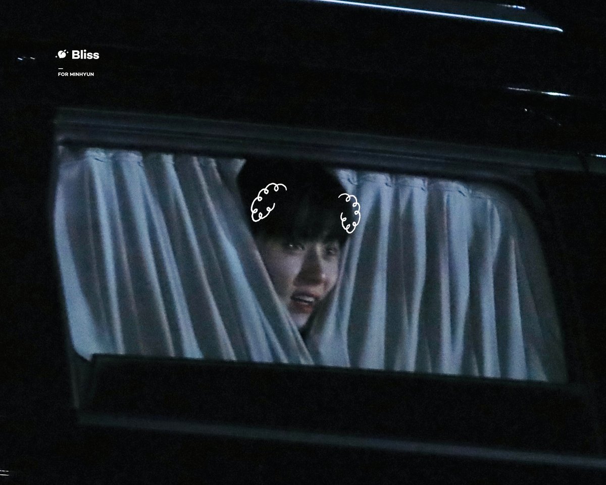 230805 MINI CONCERT 'UNVEIL' 퇴근길  

우리집 강아지는 복슬강아지🐾

#황민현 #민현 #HWANGMINHYUN #MINHYUN