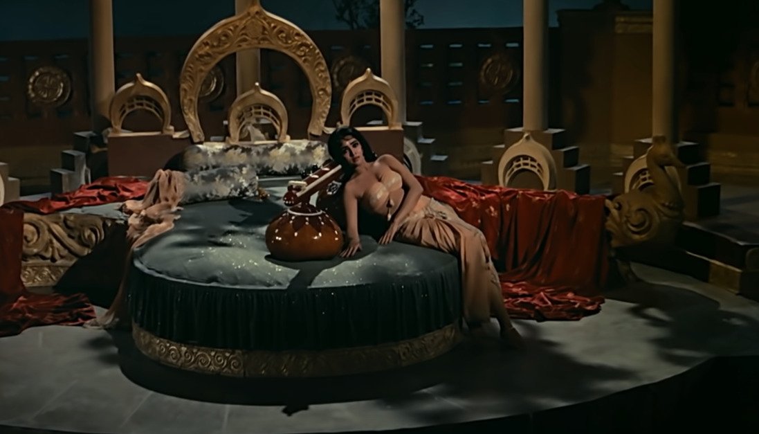 Vyjayanthimala in Amrapali (1966).