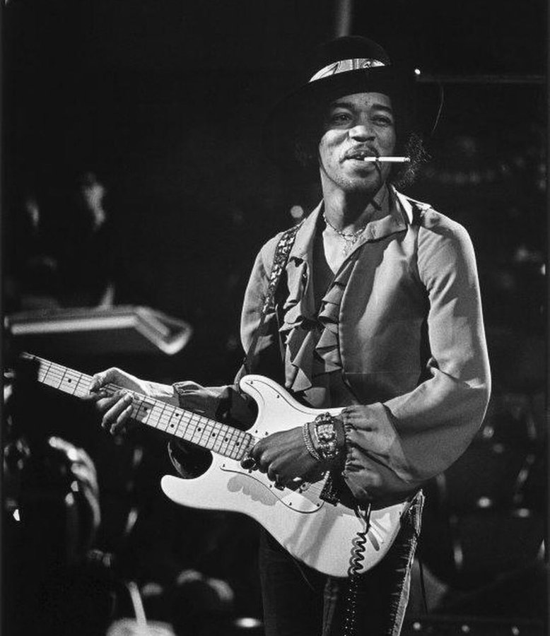 Jimi Hendrix. Photo by Dominique Tarle.