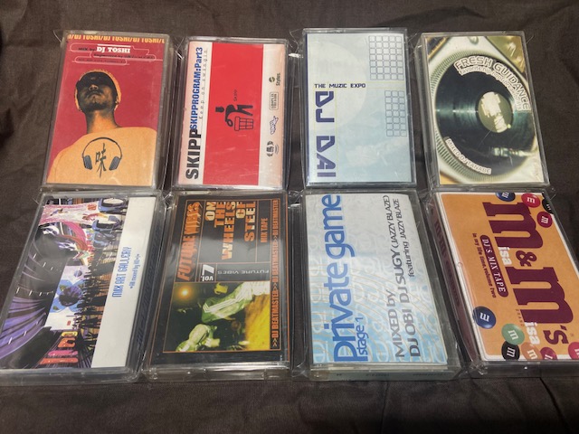 diskunion_SCMS's tweet photo. ■8/25(金)MIX / JAPANESE HIP HOP / HIP HOP USED CASSETTE TAPE入荷情報!!

DJ GOSSY｢地熱｣シリーズやDJ SASのMIX TAPE、一期一会なJAPANESE HIP HOPもの、US HIP HOPまでUSED CASSETTE 45本入荷しました。
是非ご覧ください。

https://t.co/0dTbiUZTsl https://t.co/7ZFgfEuhoE