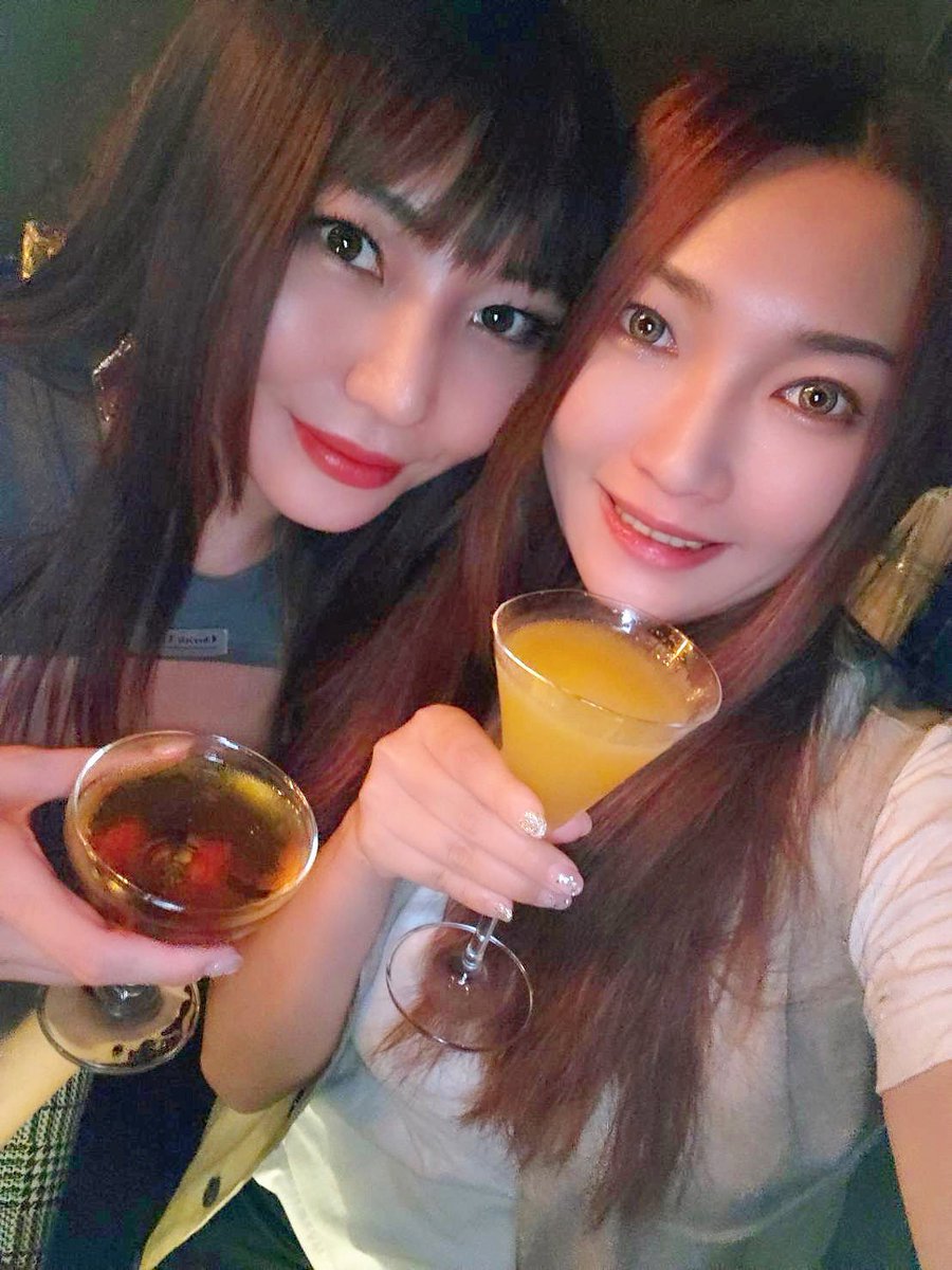 prodrunk_htm's tweet photo. #FindTheLockerRoom 2 nights in a row✨
It was so nice to finally meet Ueno San from BAR HIGH FIVE in Ginza!!!
It’s very famous bar in Tokyo.
I would definitely visit HIGH FIVE next time I visit Japan♥️ https://t.co/sz49duL5O9