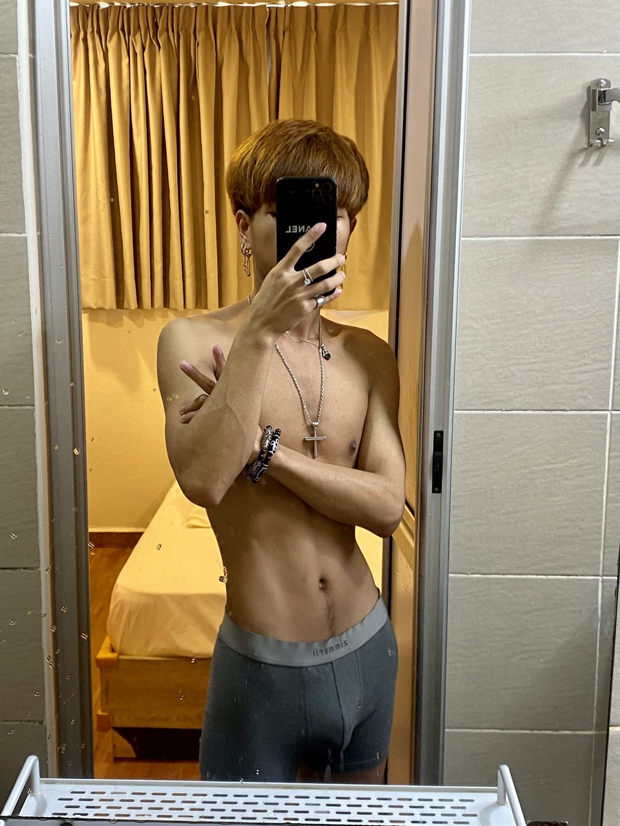 AllanChok01's tweet photo. Penang beach meet mou?? 👀 
DM lai 👀👀👀👀👀👀 https://t.co/XOfRBSWyH5