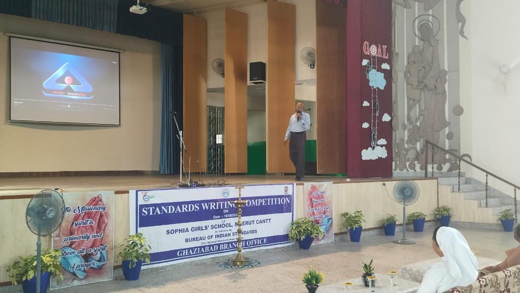 IndianStandards's tweet photo. like the importance of Standards, testing & the BIS Care App. Moreover, a Nukkad Natak and cultural programme enthralled the audience. BIS' efforts in promoting quality values among kids were highly appreciated. #BIS #StandardClubs #Activity #BureauofIndianStandards #NukkadNatak https://t.co/pENCzLhlLK