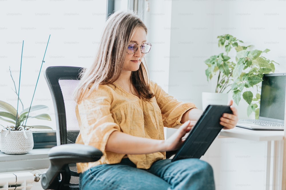 SheatsD87246's tweet photo. StartACareerToday - Microsoft Work From Home - (US)
Link in bio
#workfromhomeproblems #workfromhomedads #workfromhomeperks #workfromhomejobs #WorkFromHomeToday #workfromhomemama #workfromhomemomma #workfromhomemummy #WorkFromHomeBusiness #workfromhomeanywhere #workfromhomeusa https://t.co/zxZLr5eG9f