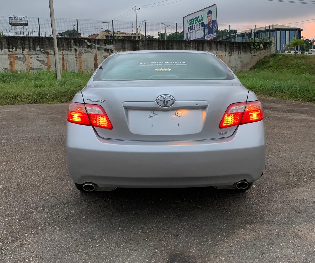 AwololaRildwan's tweet photo. ๐ทNeatly used 2008 Toyota Camry XLE๐ท
Thumbstart
Factory fitted Leather seat
Back ac vent
Front Seat heater
V6 ๐ช
Sport shift
Navigation screen
Bluetooth connection
Open roof
Double exhaust
Everything working perfectly well for 4.4M๐ฏโ
#leomessi #DavidoLimitedNote30 #Jcole https://t.co/9pgU3arPo3