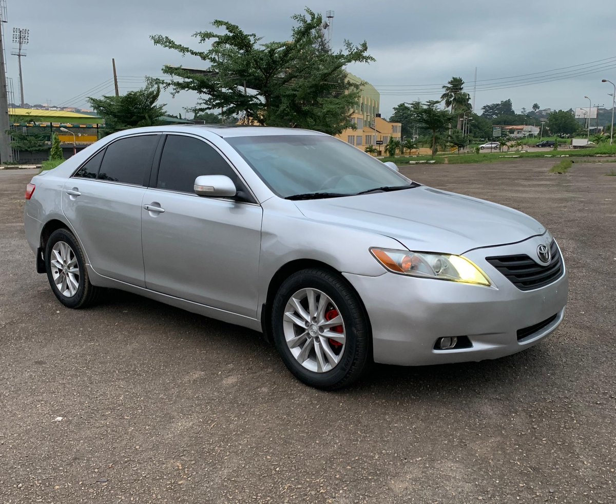 AwololaRildwan's tweet photo. ๐ทNeatly used 2008 Toyota Camry XLE๐ท
Thumbstart
Factory fitted Leather seat
Back ac vent
Front Seat heater
V6 ๐ช
Sport shift
Navigation screen
Bluetooth connection
Open roof
Double exhaust
Everything working perfectly well for 4.4M๐ฏโ
#leomessi #DavidoLimitedNote30 #Jcole https://t.co/9pgU3arPo3