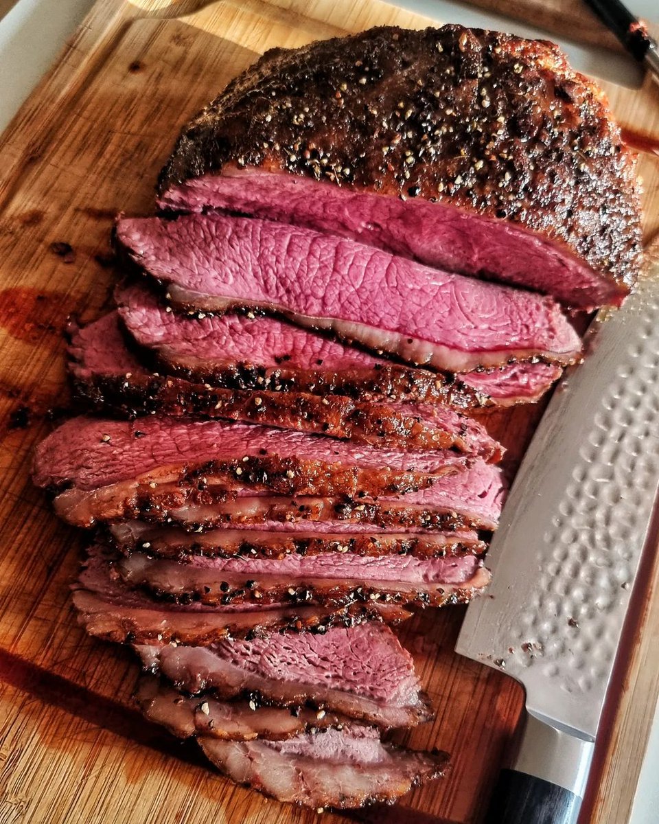 TrueMeatStick's tweet photo. It should be illegal for a steak to look this good π€§Black Angus Coulotte by @handgaard_bbq
#TheMeatStick #steakporn #steakathome #PanFry https://t.co/ZlVY0XqZcu