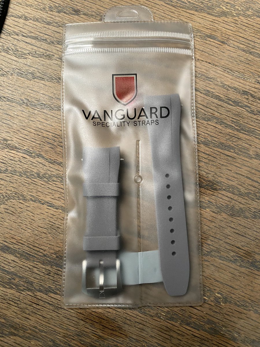 doall4u's tweet photo. 役者は揃った。
#Tudor https://t.co/M9VQm93L2d