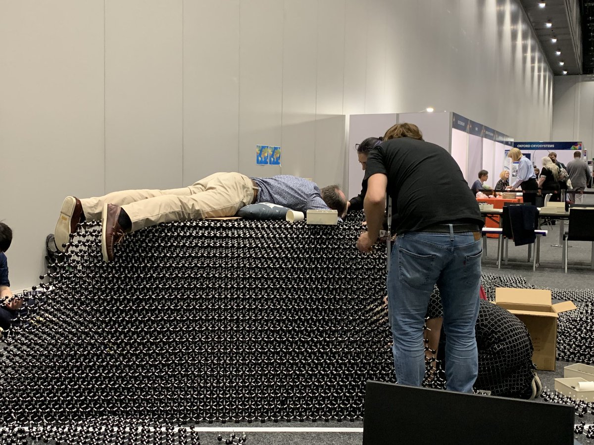 The #BigDiamond build just got serious. #BraggYourPattern #IUCr2023