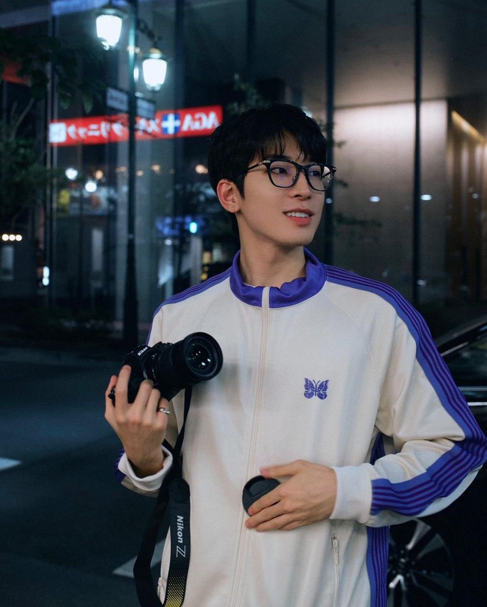 wwlake's tweet photo. 원우 인스타 ㅁㅊ.. https://t.co/JAASlzhYER