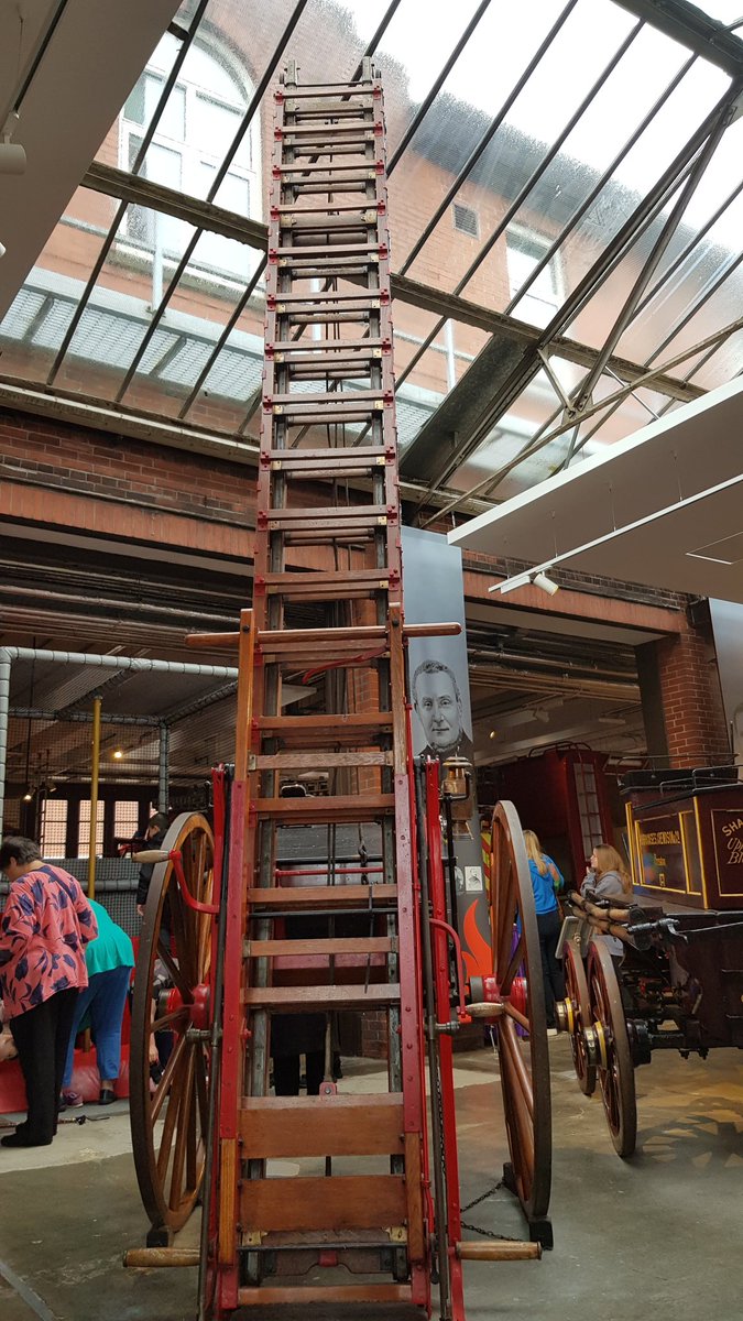 Captain Whiskerson tweet media